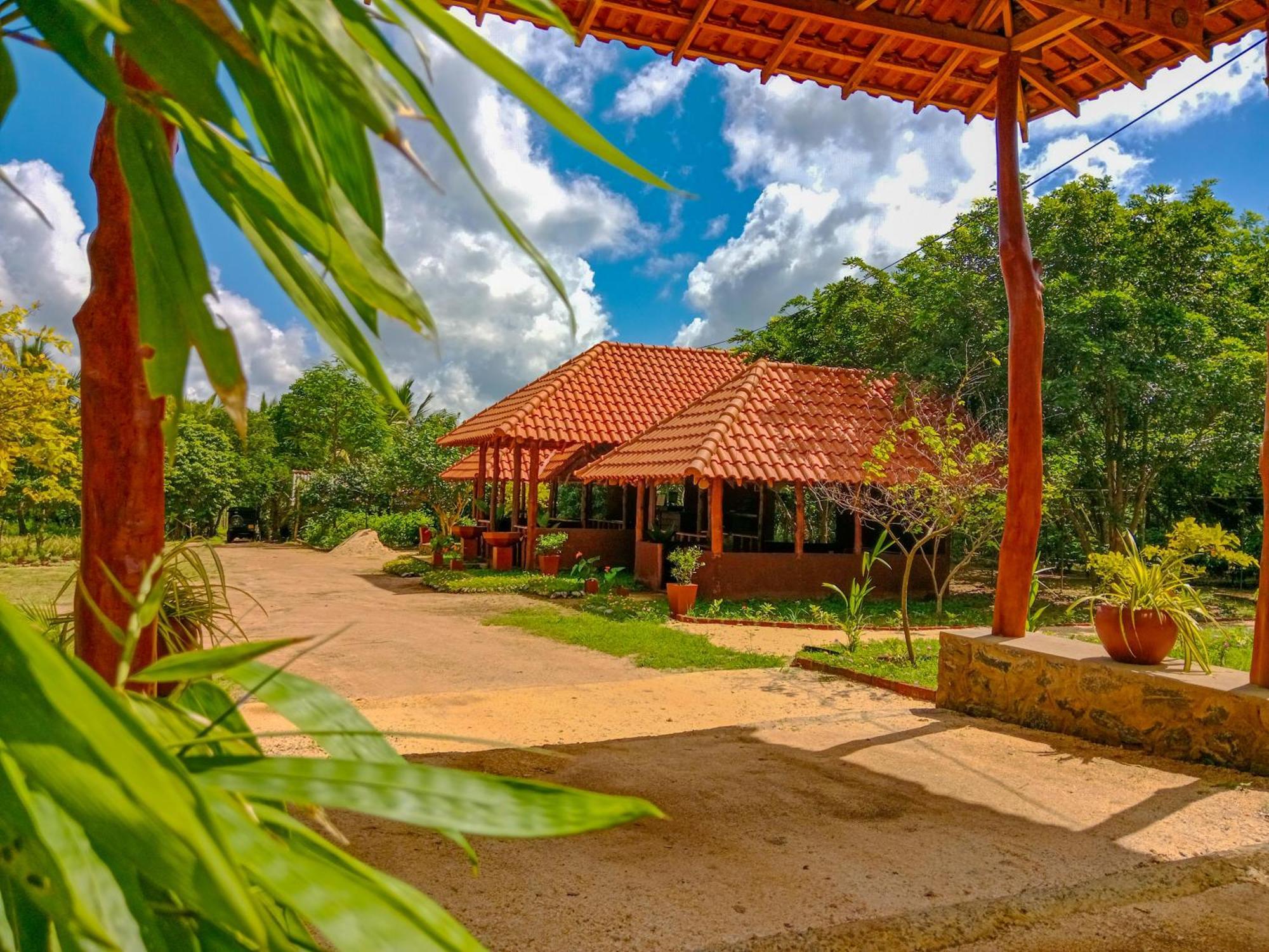 Ceylon Amigos Eco Resort Sigiriya Exterior photo